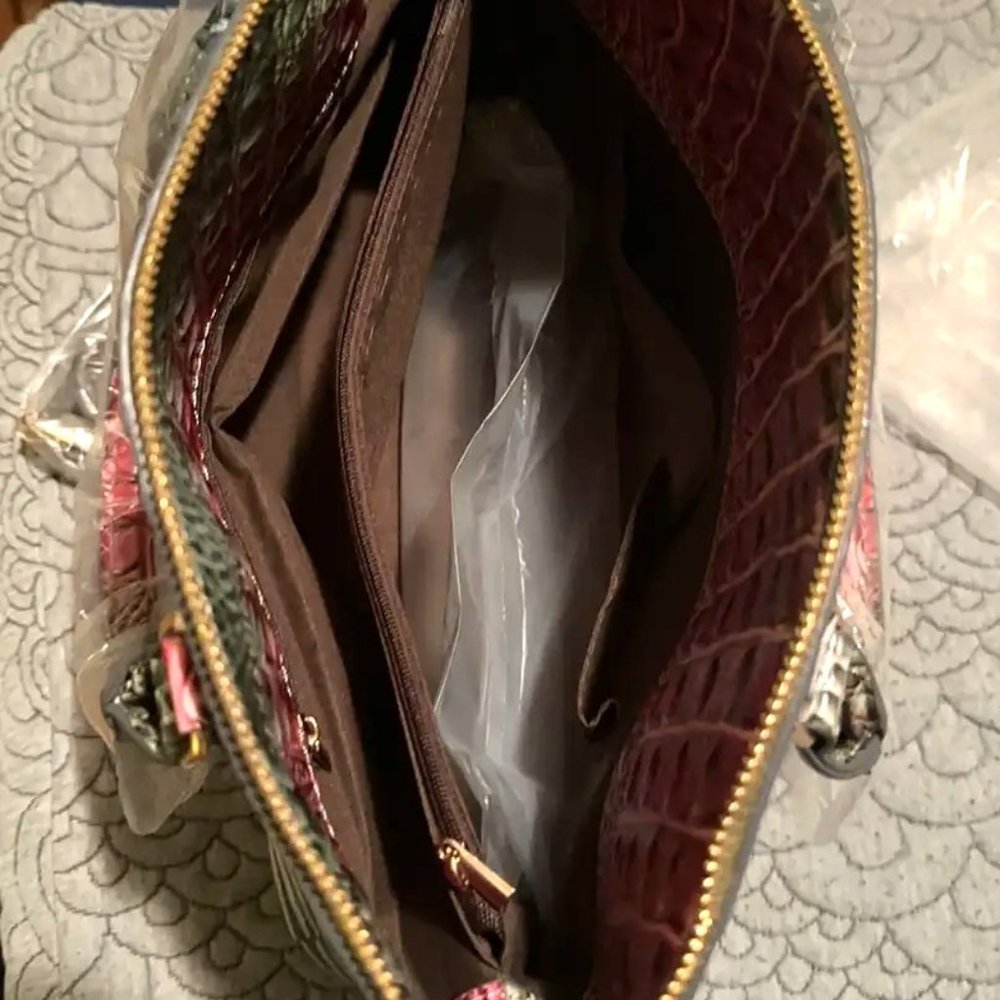 Handbag - Picture 7 of 8